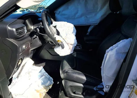 2021 Ford Explorer St z USA, uszkodzony, nr VIN 1FM5K8GC3MGA76657